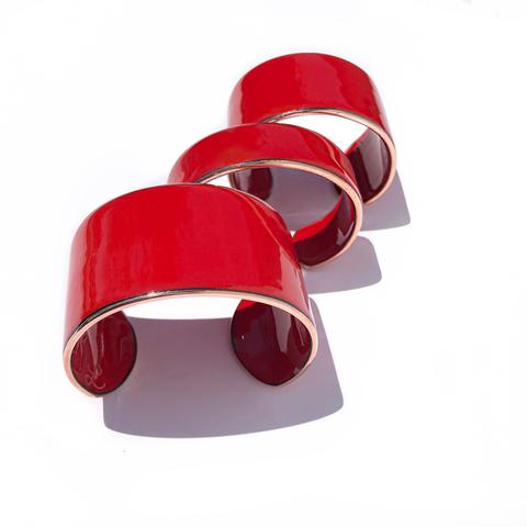 Glossy finish enamel cuff